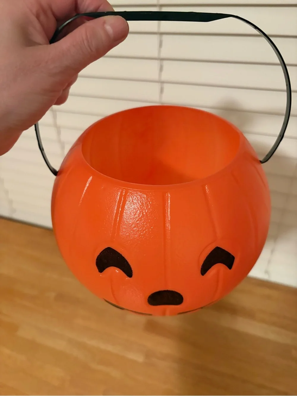 Smiling Plastic Pumpkin Candy Bucket - Orange - Large
